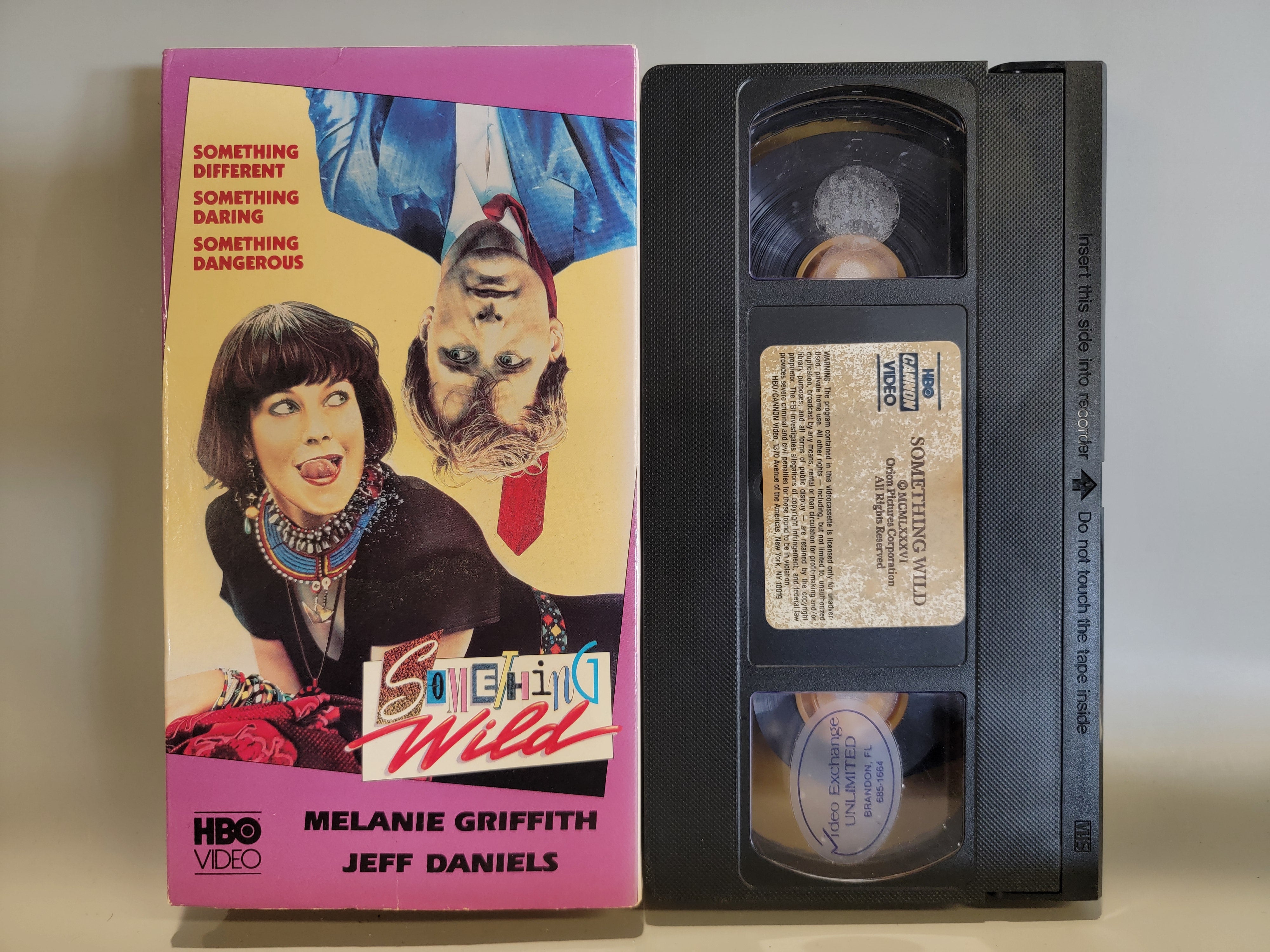 SOMETHING WILD VHS [USED]