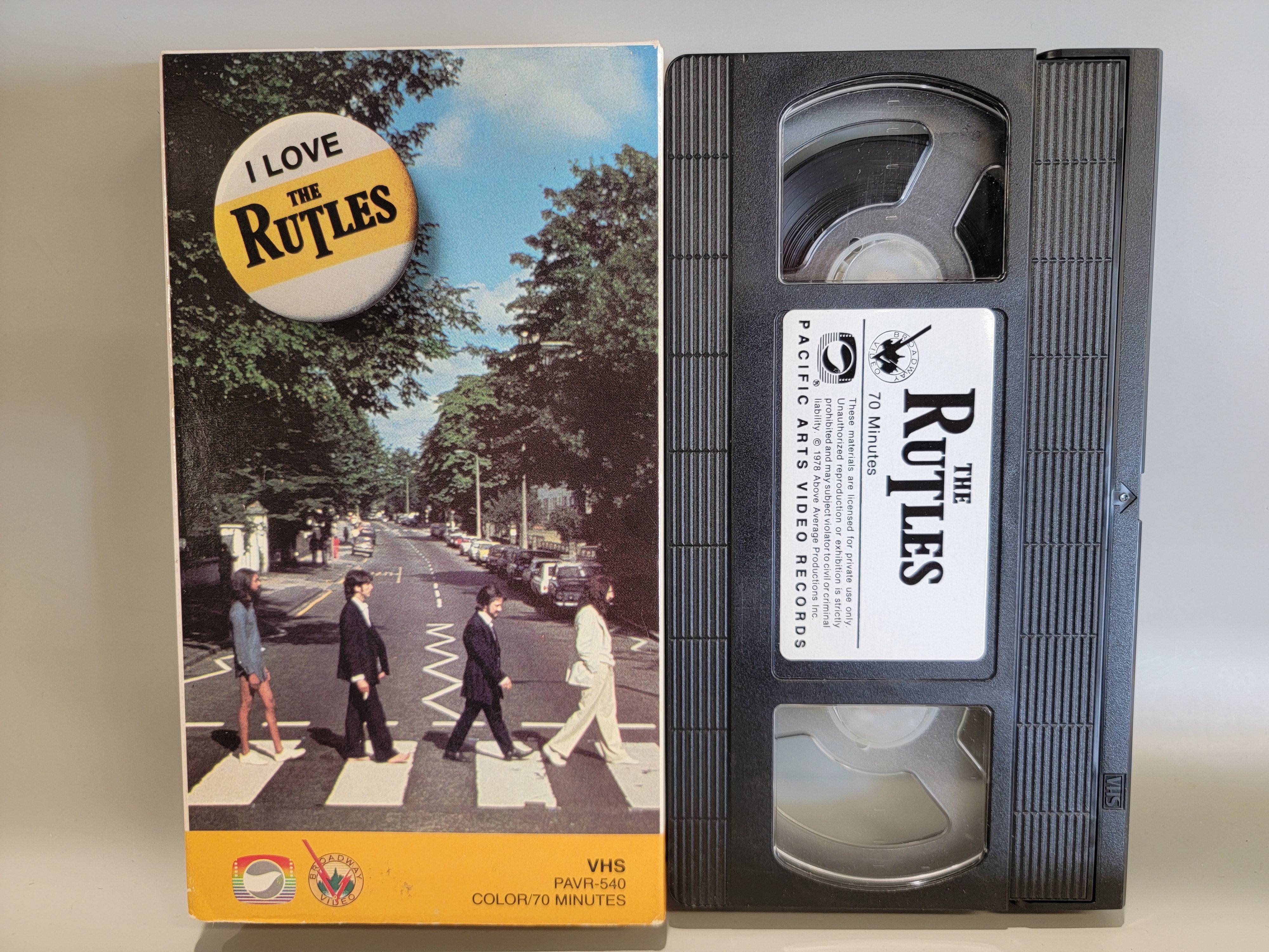 I LOVE THE RUTLES VHS [USED]