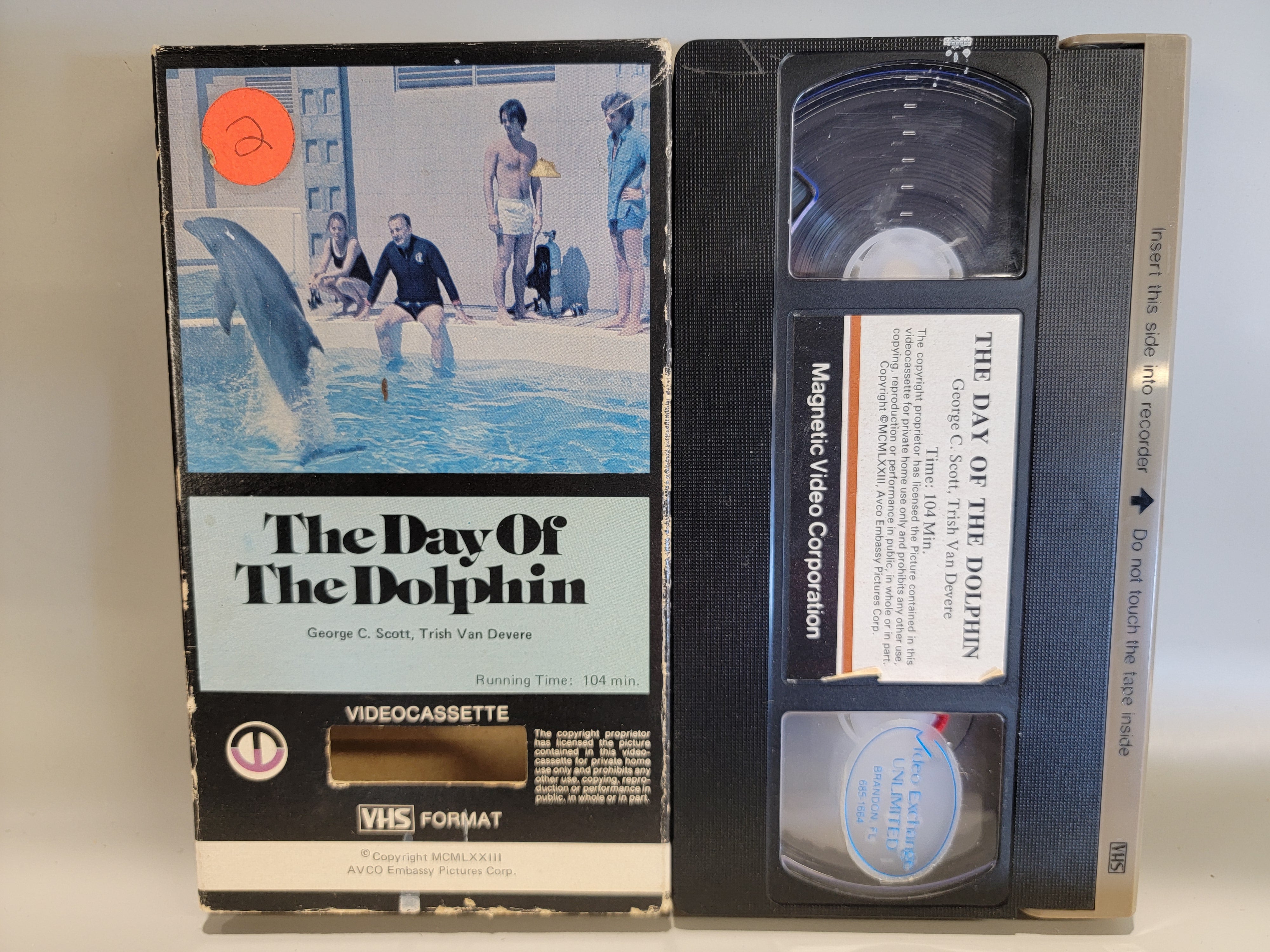 THE DAY OF THE DOLPHIN VHS [USED]