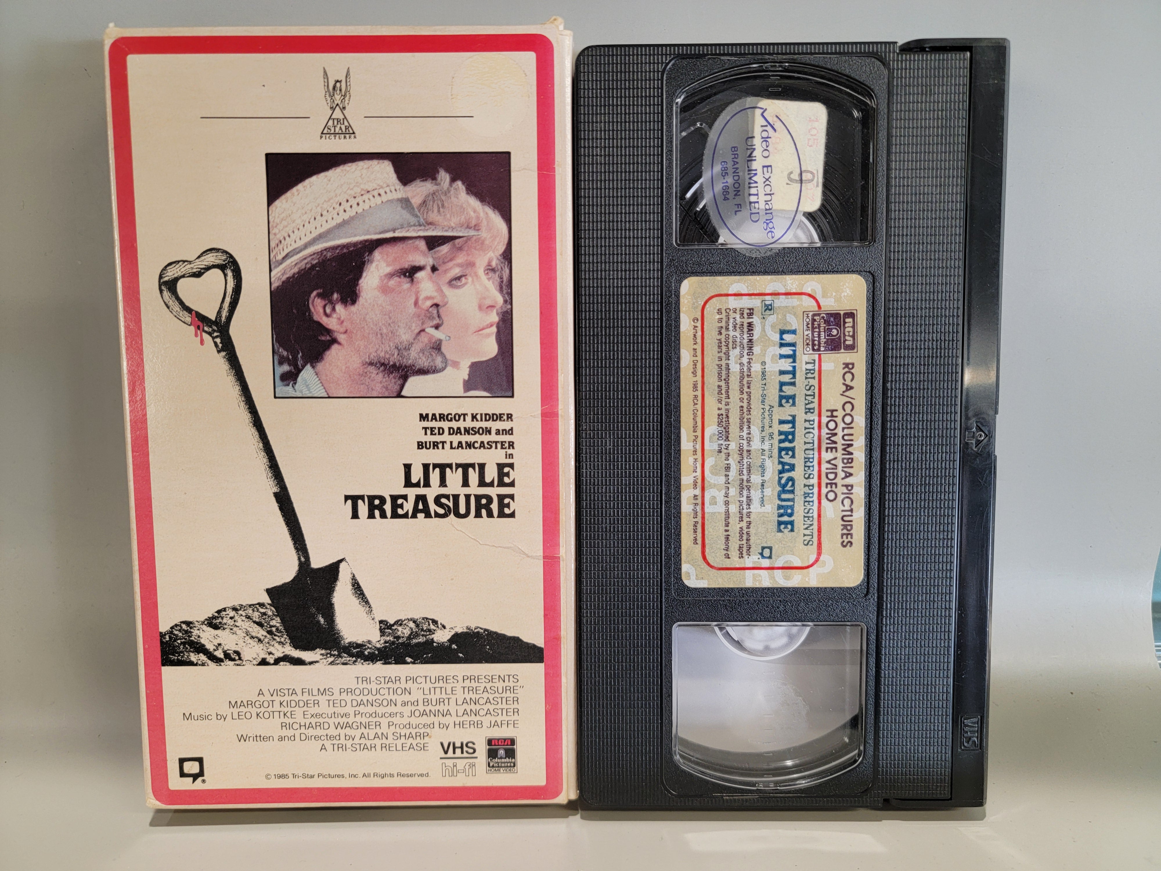 LITTLE TREASURE VHS [USED]