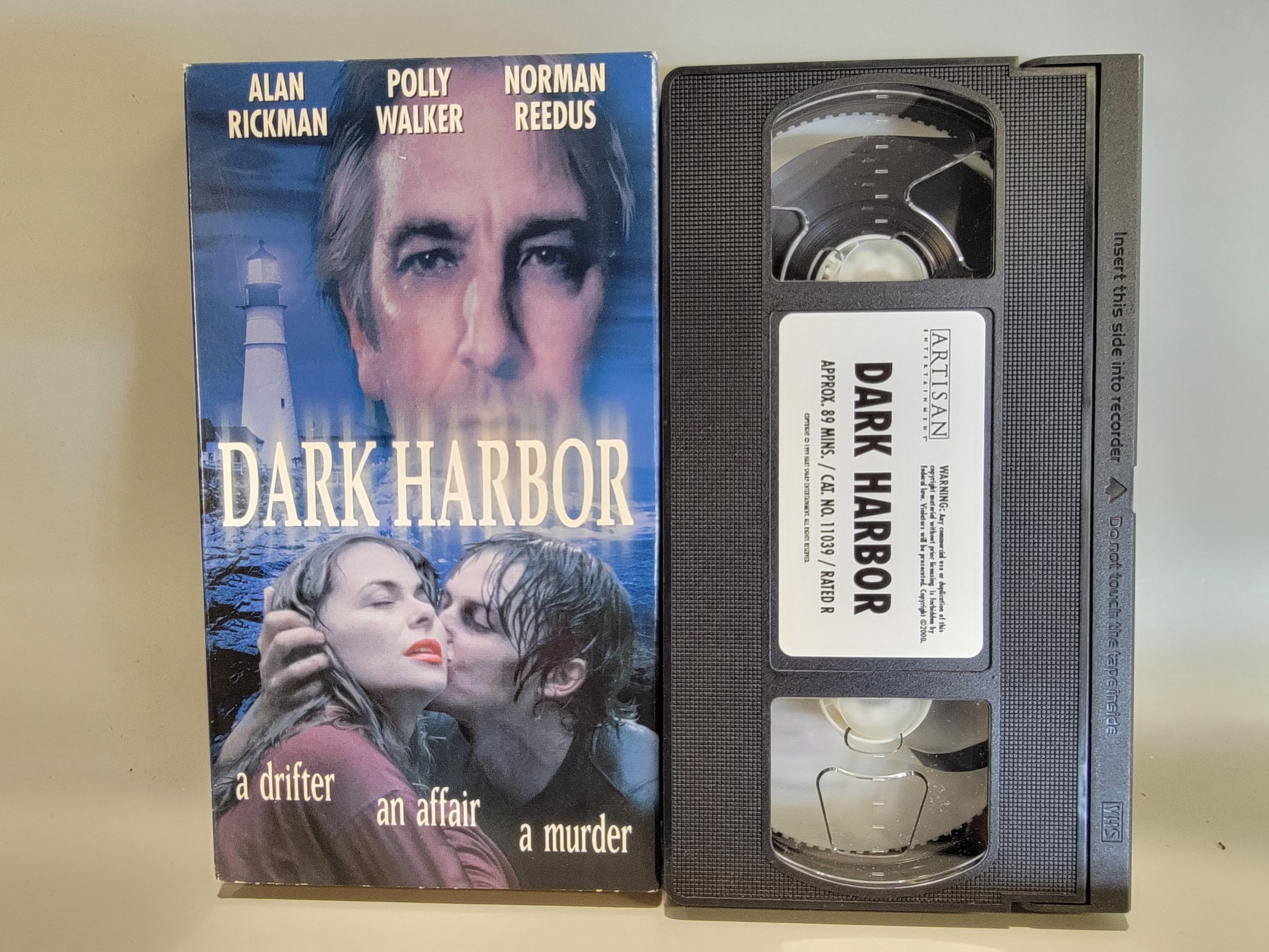 DARK HARBOR VHS [USED]