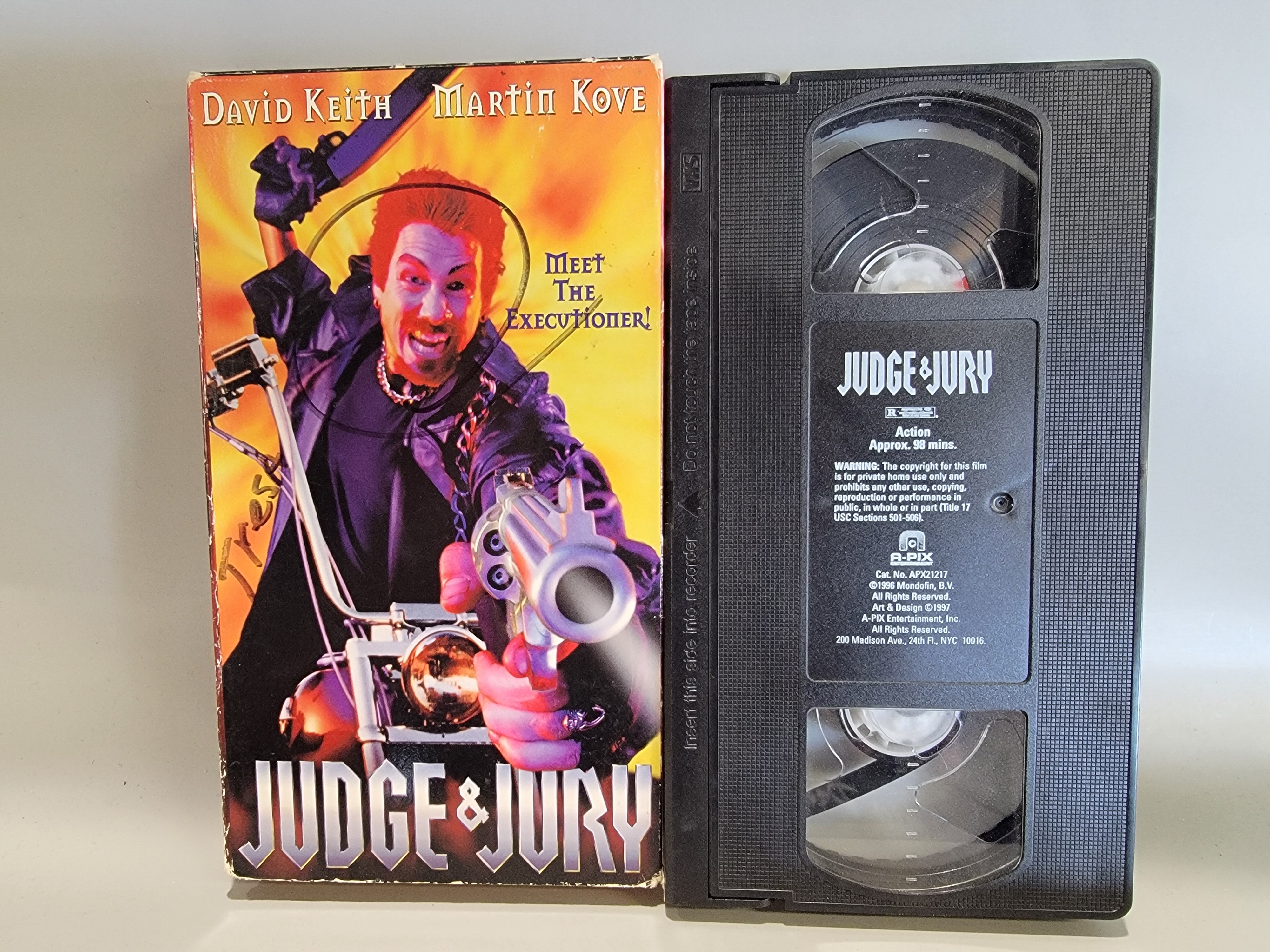 JUDGE AND JURY VHS [USED]