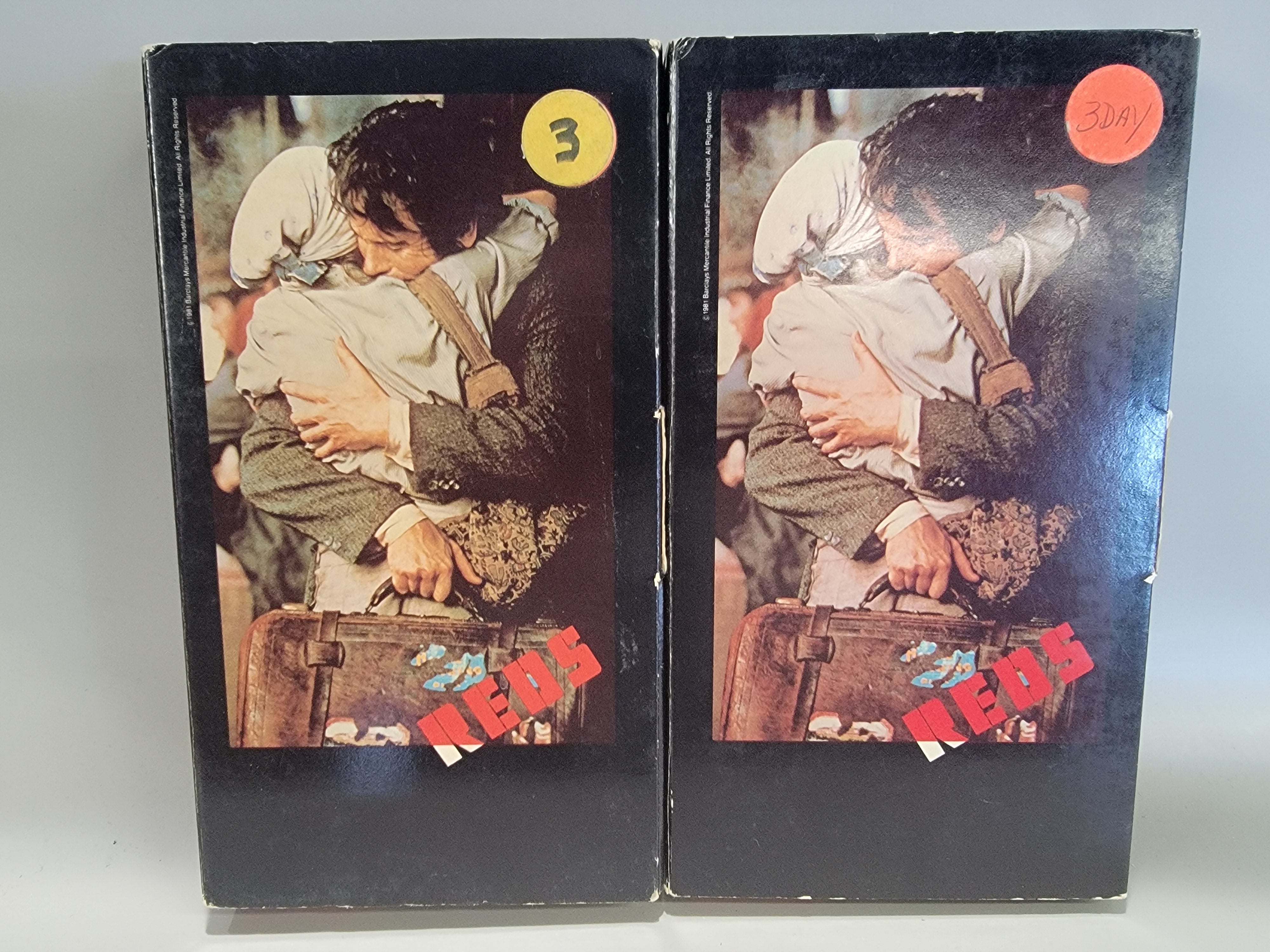 REDS (2 TAPES) VHS [USED]