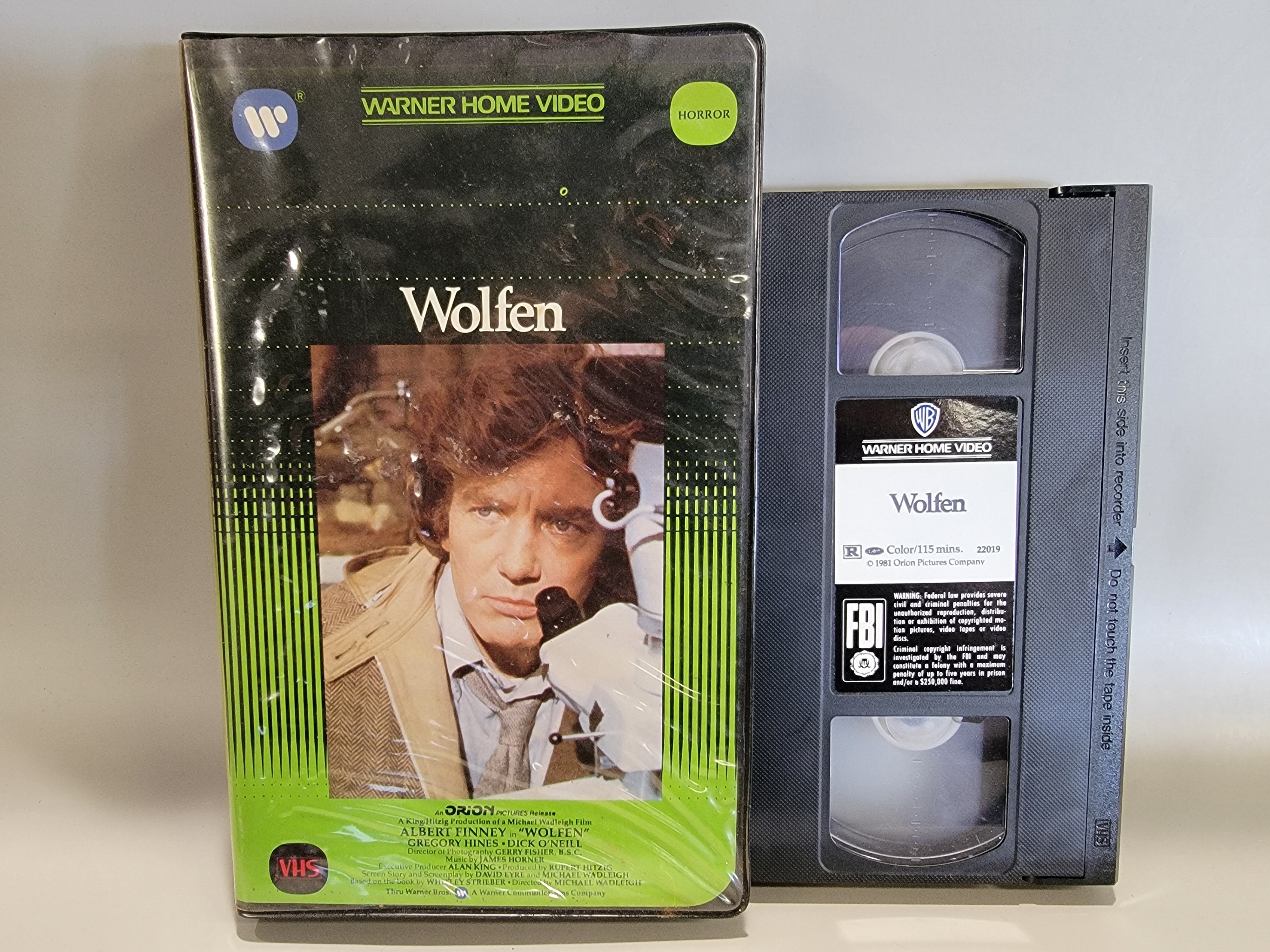 WOLFEN VHS [USED]