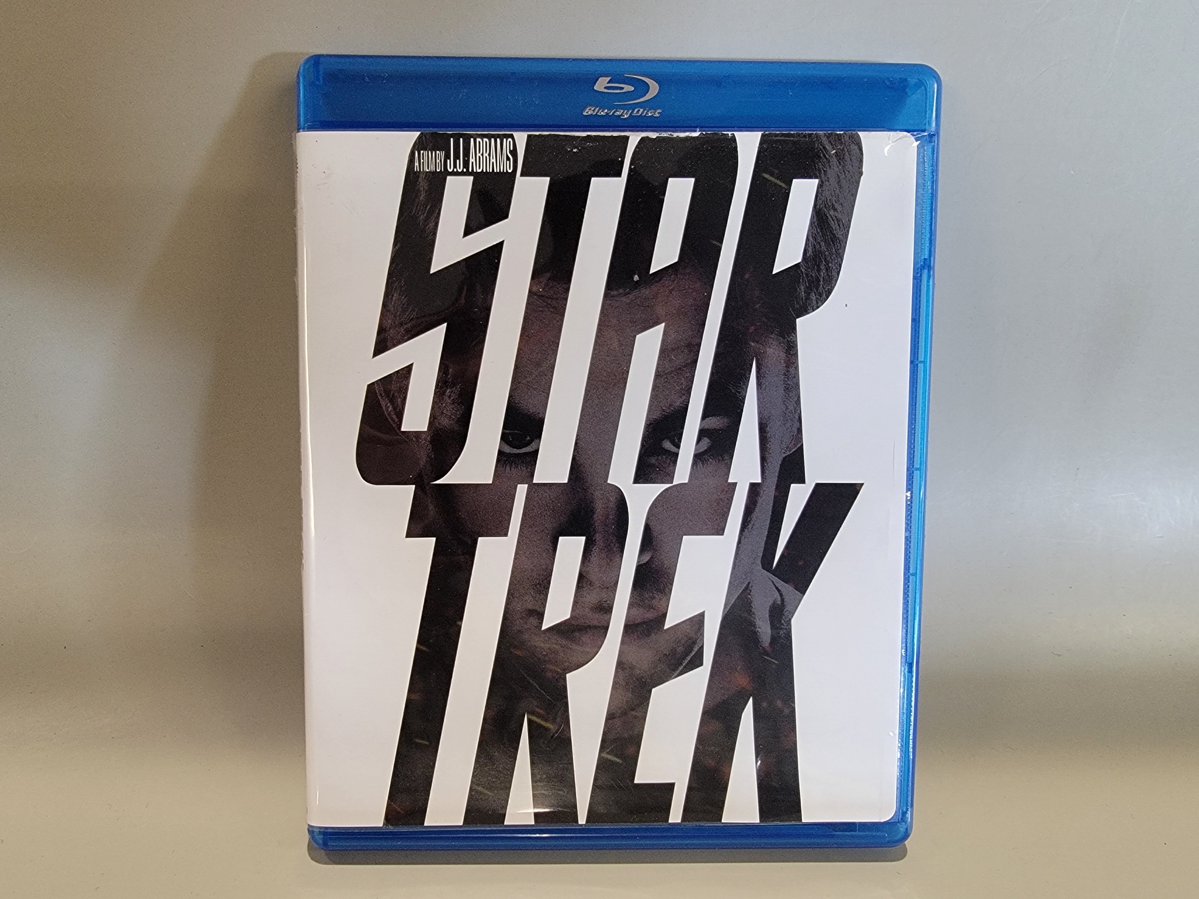 STAR TREK BLU-RAY [USED]