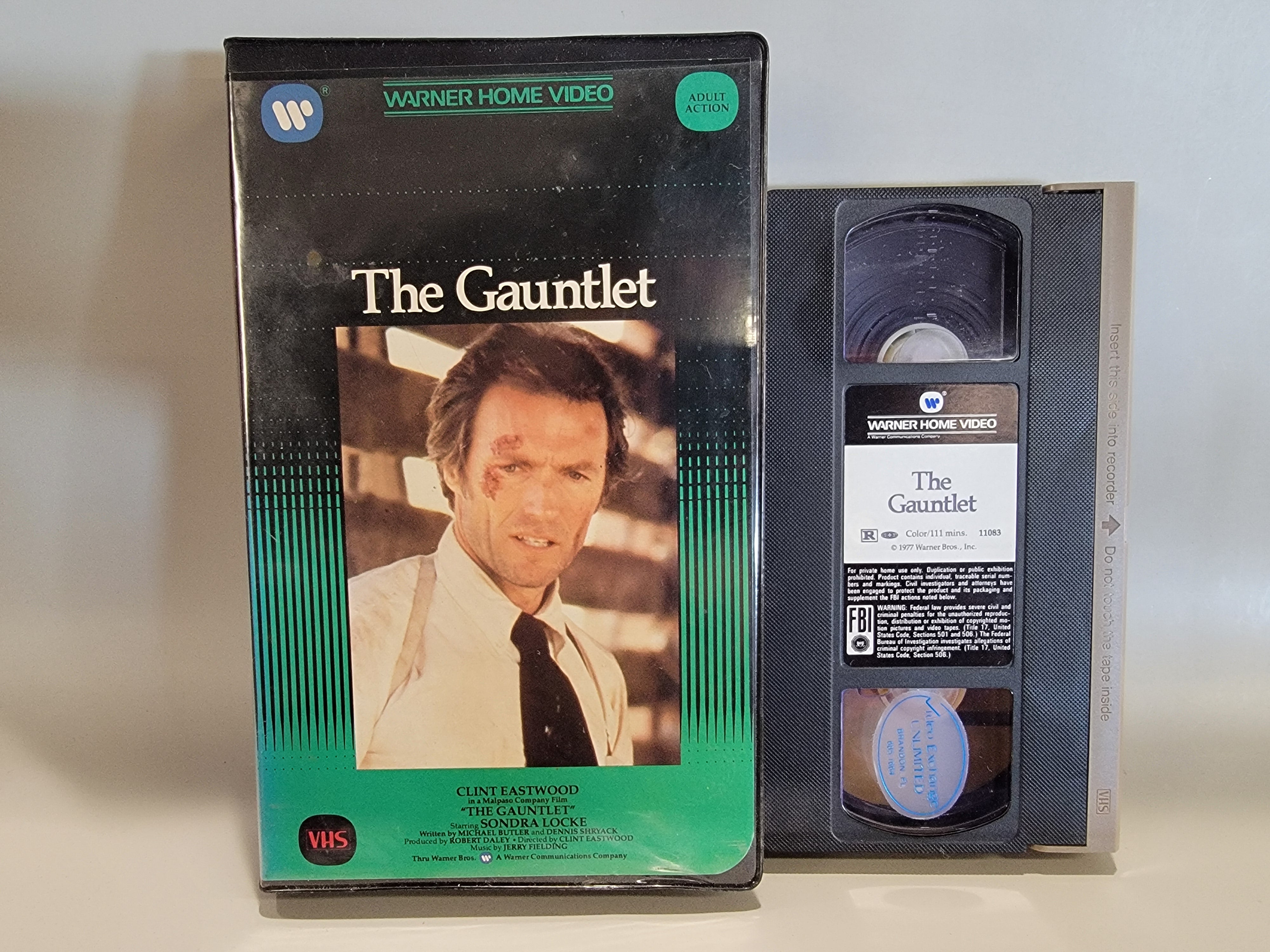 THE GAUNTLET VHS [USED]