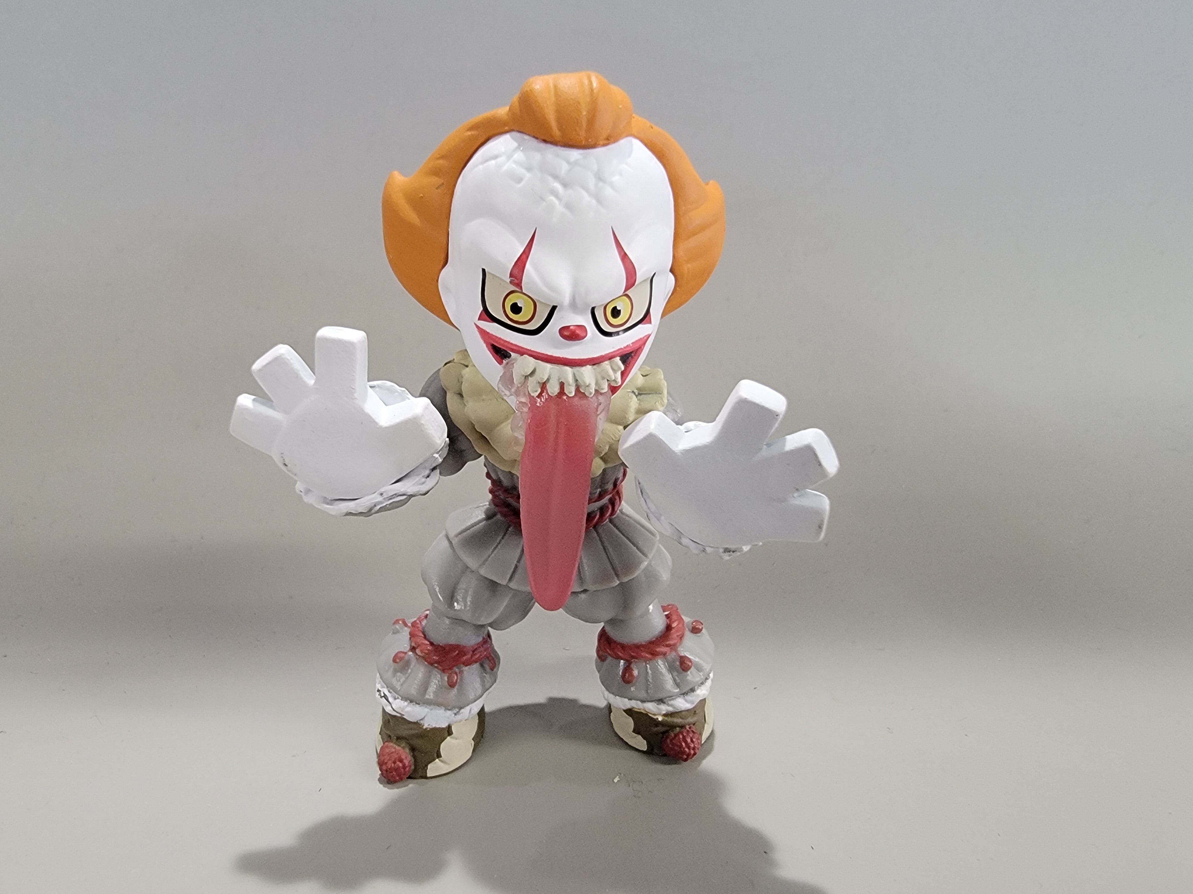 FUNKO MYSTERY MINIS - PENNYWISE WITH TONGUE