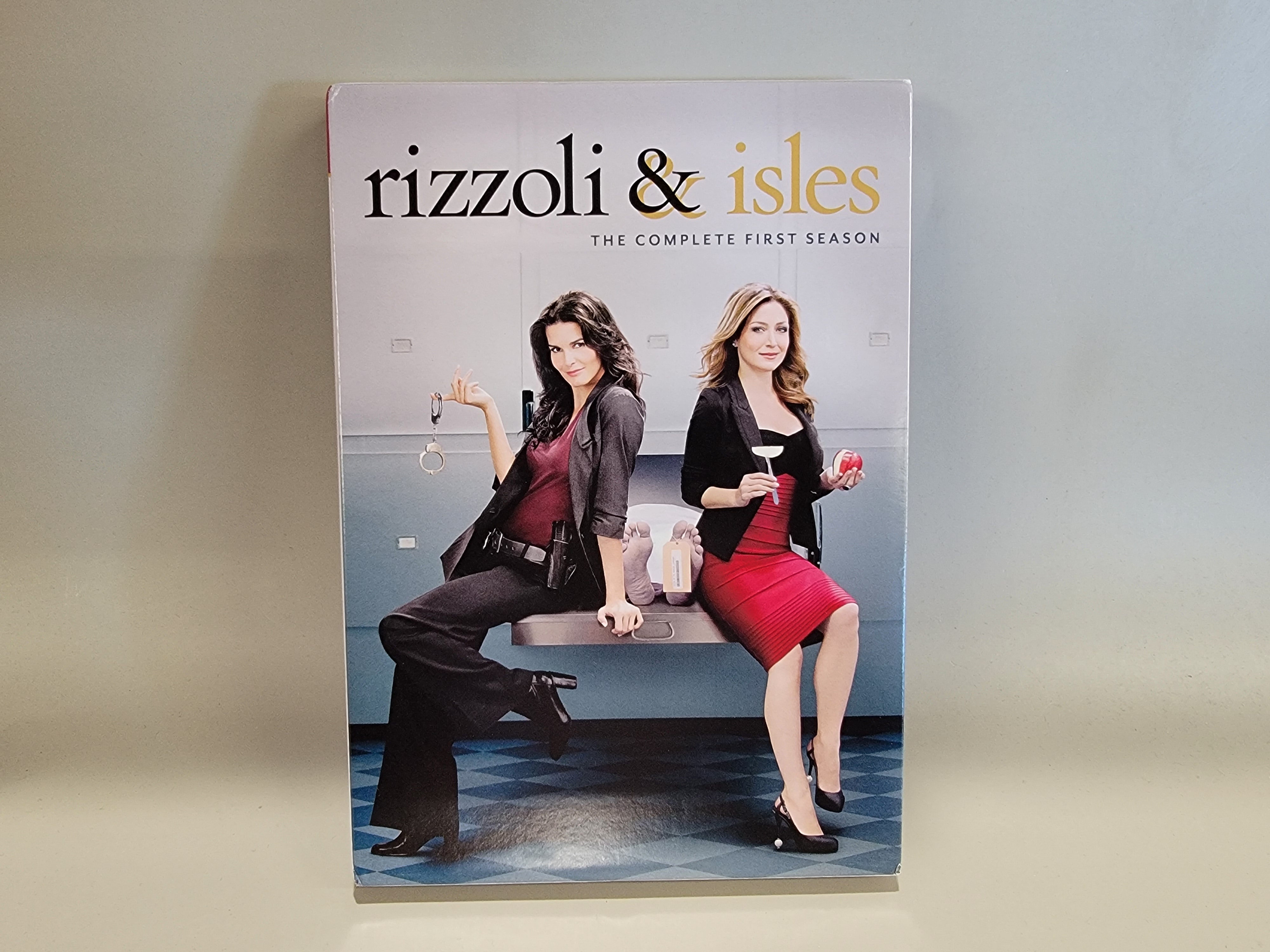 RIZZOLI AND ISLES: THE COMPLETE FIRST SEASON DVD [USED]