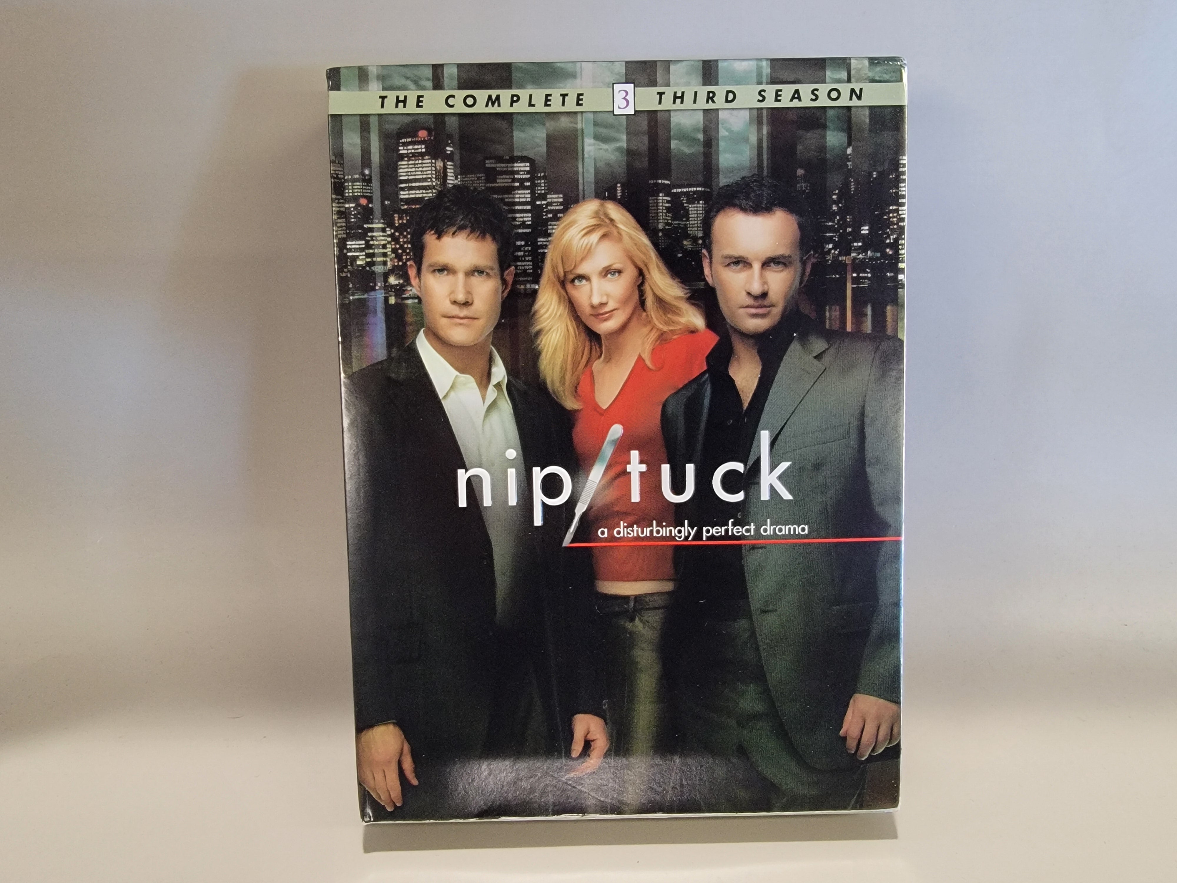 NIP/TUCK: THE COMPLETE THIRD SEASON DVD [USED]