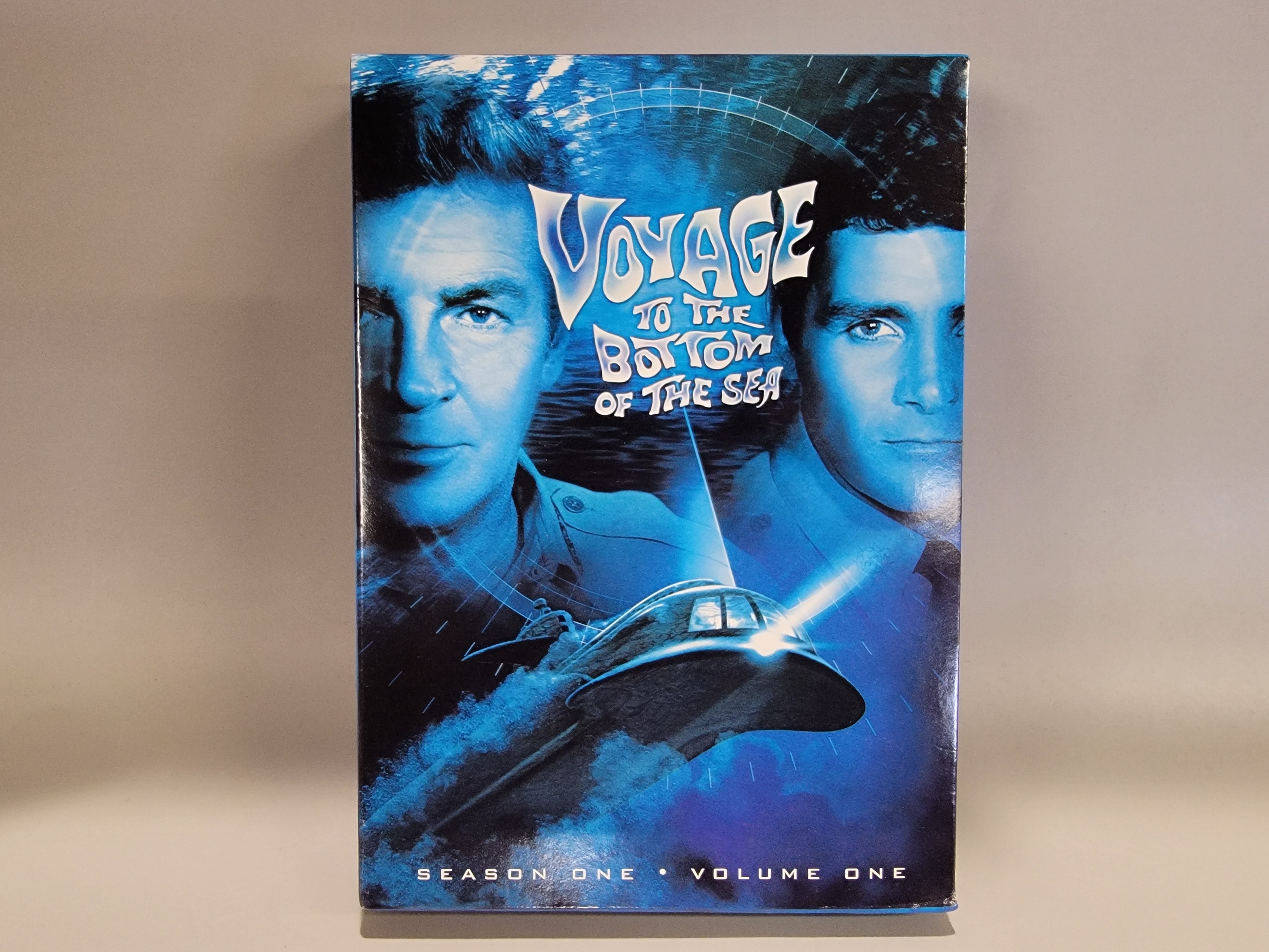 VOYAGE TO THE BOTTOM OF THE SEA: SEASON ONE VOLUME ONE DVD [USED]