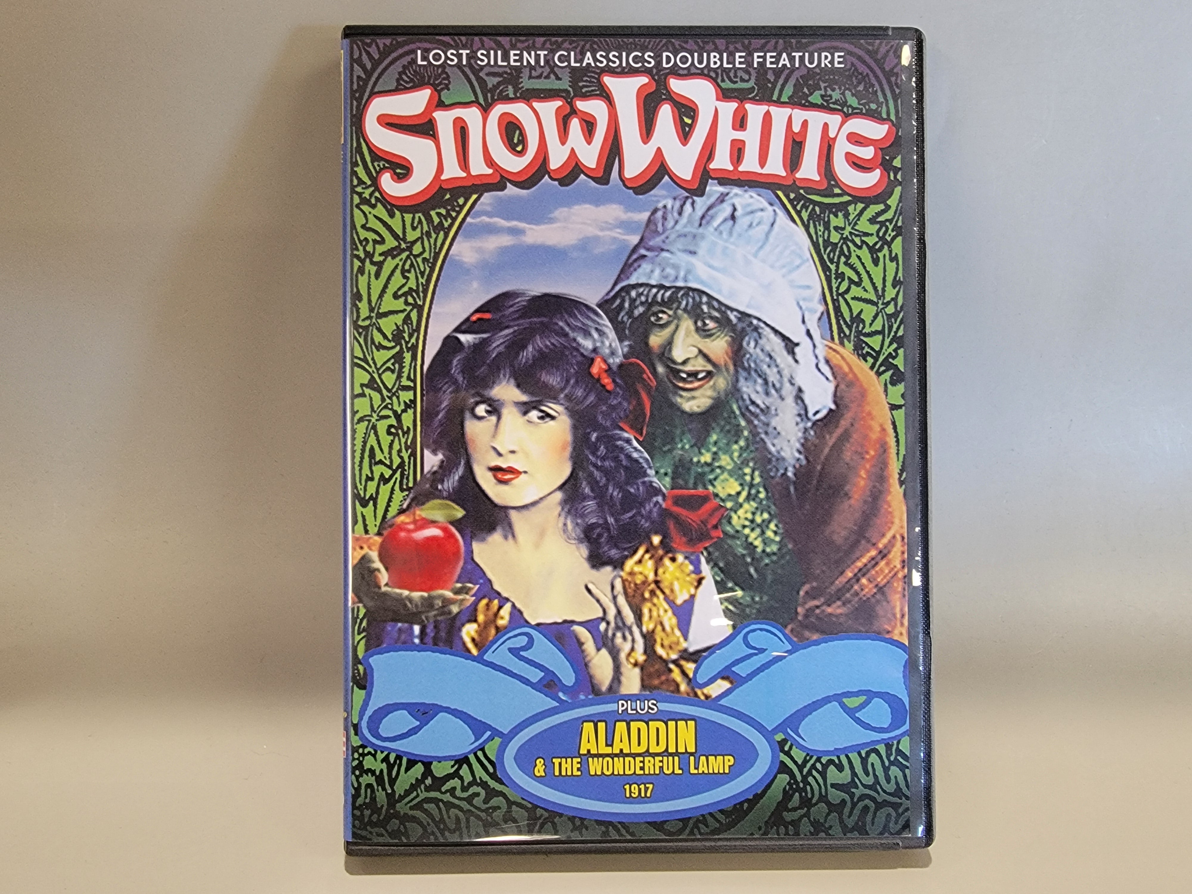 SNOW WHITE / ALADDIN AND THE WONDERFUL LAMP DVD [USED]